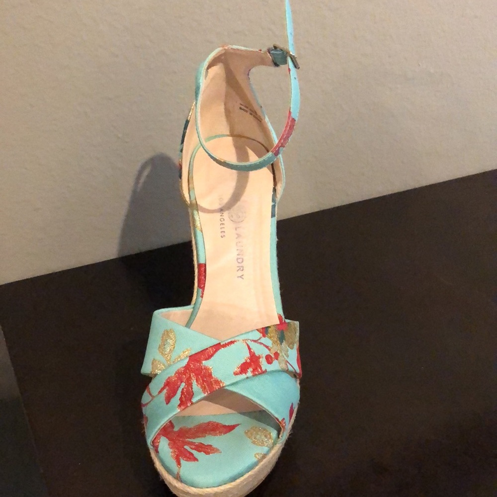 Chinese Laundry platform heeled sandal - Picture 3 of 5